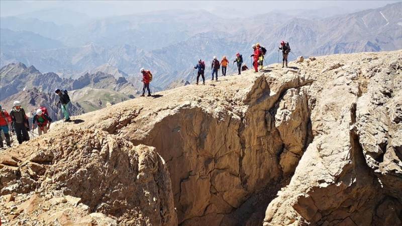 Hakkari'de dağ tırmanışı tamamlandı