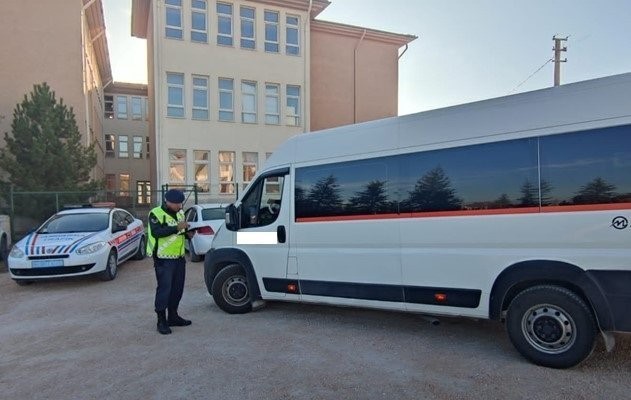 Eskişehir'de Jandarma ekiplerinden okul servislerine denetim
