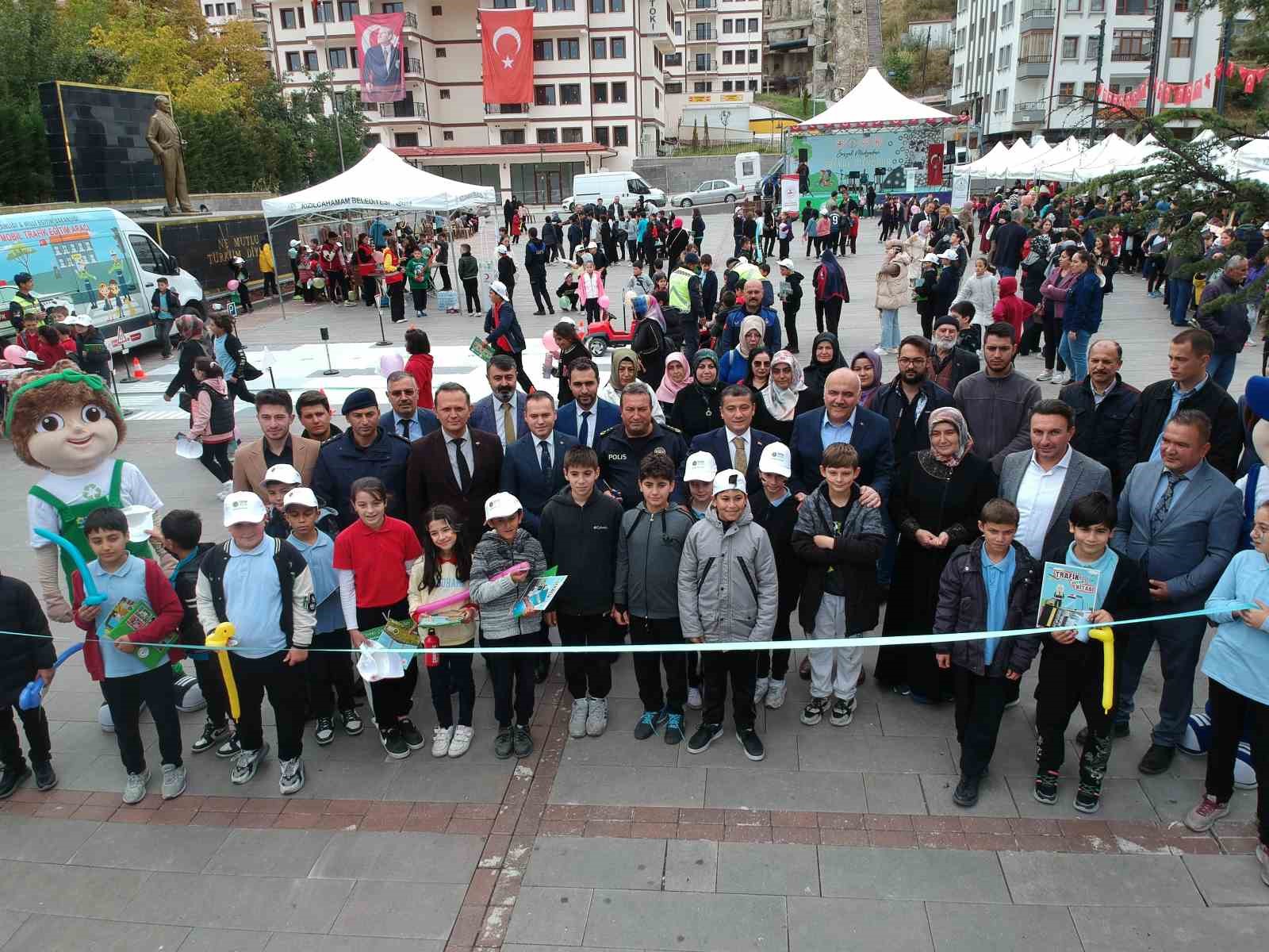 Kızılcahamam’da öğrenciler ’sosyal meydan’da buluştu