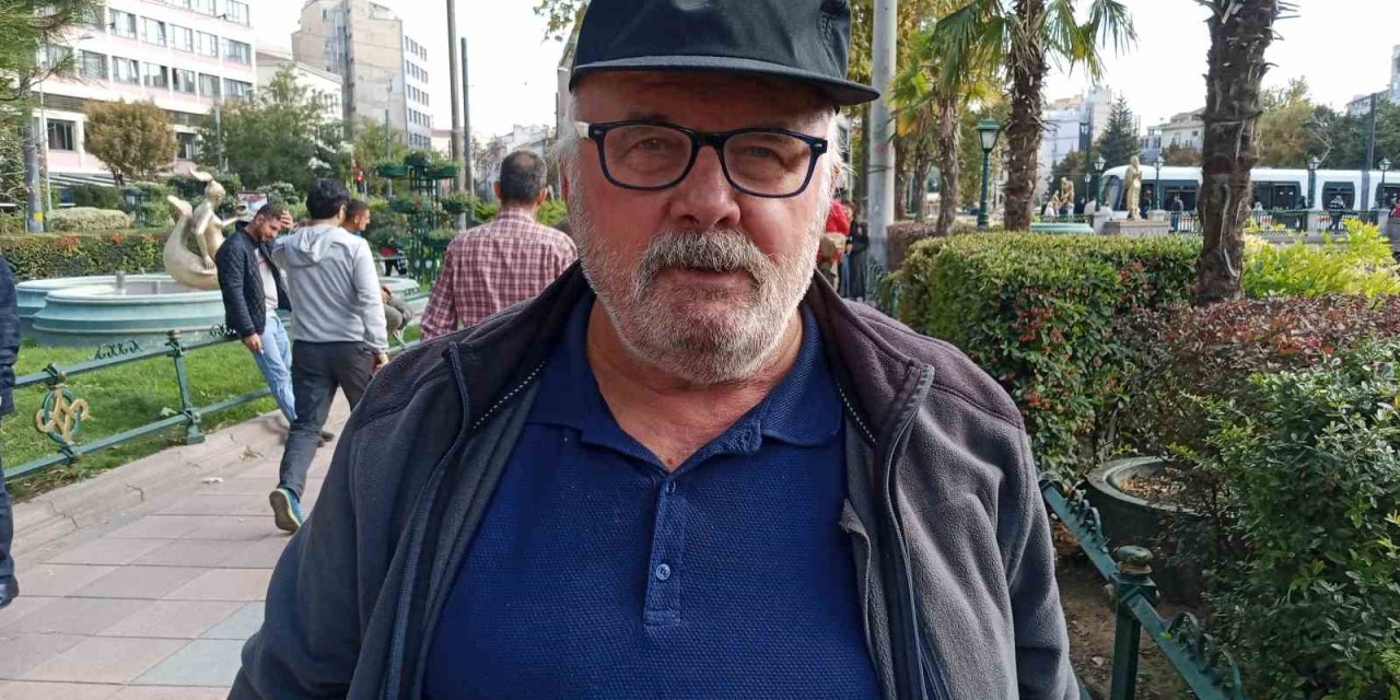‘Arabadan in, bisiklete bin’ sloganıyla herkesi pedal çevirmeye davet etti