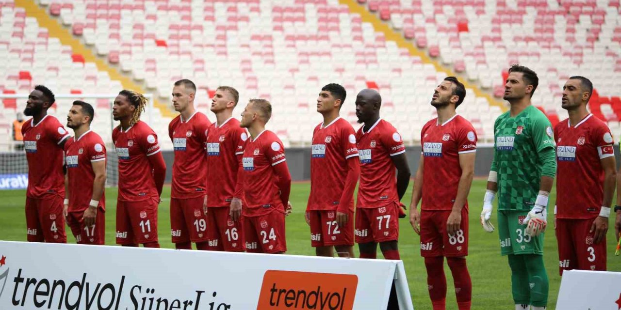 Sivasspor, Süper Lig’de 3. mağlubiyetini aldı