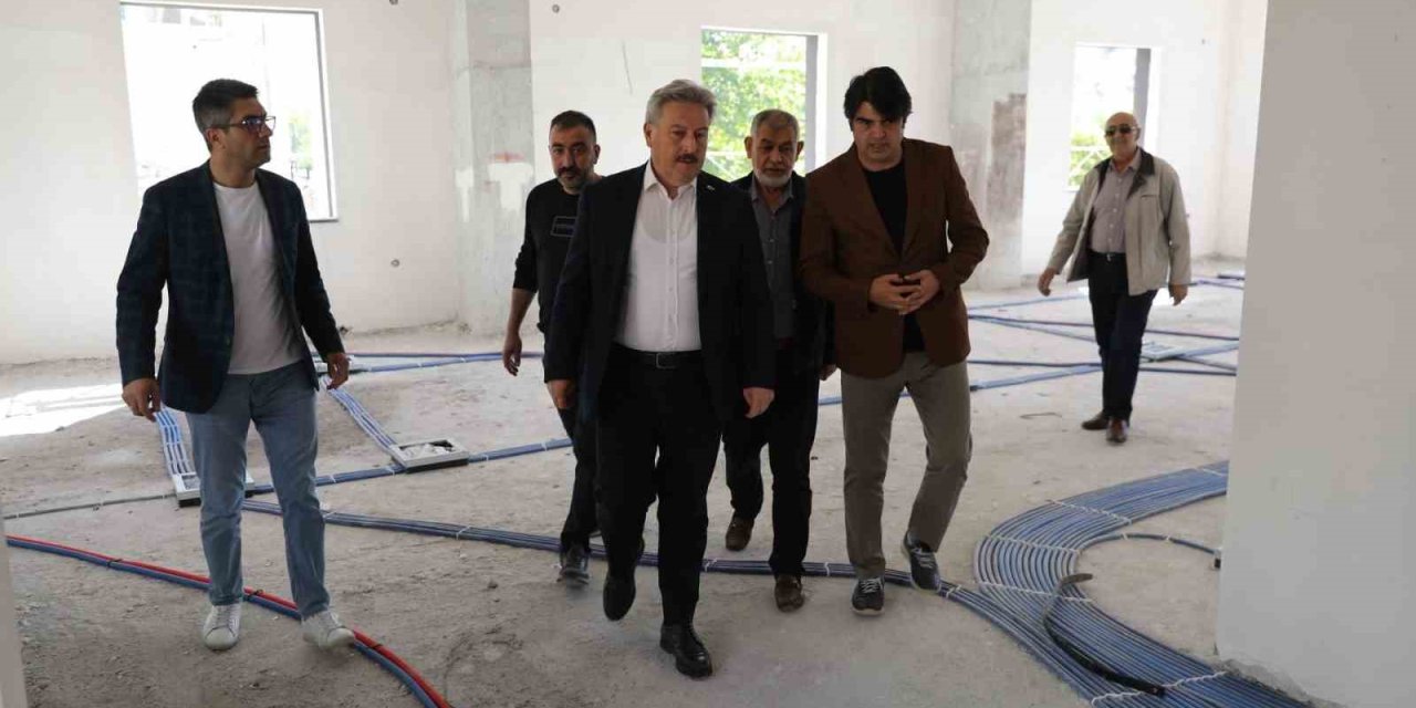 Şirintepe Mahallesinin kütüphanesi ve İkinci Bahar Evi’nde sona doğru
