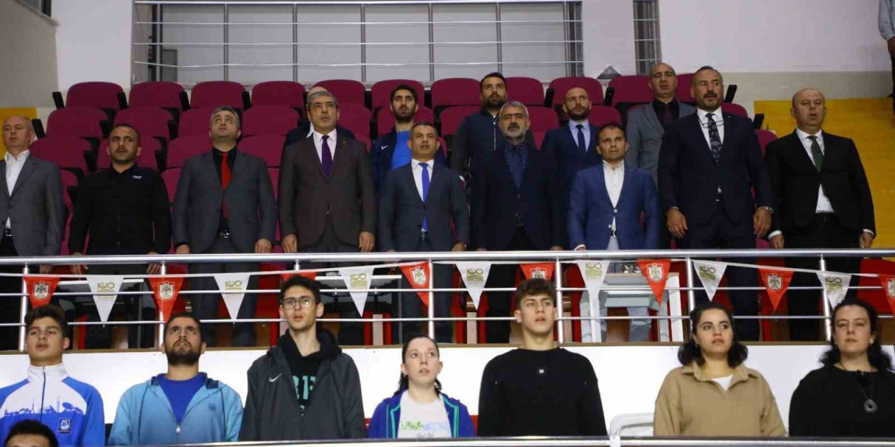 Badminton Büyükler Türkiye Şampiyonası, Sivas’ta başladı