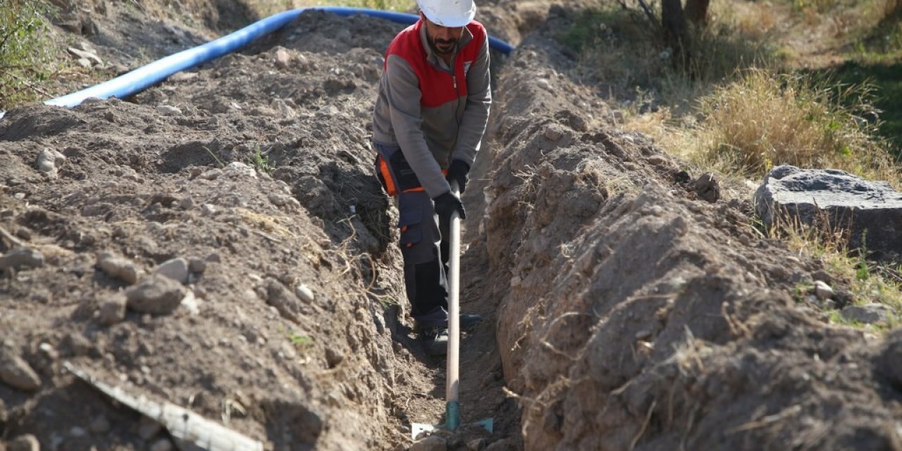 Kayseri Melikgazi’den kırsal mahallelerde çiftçilerin sulama sıkıntısına çözüm