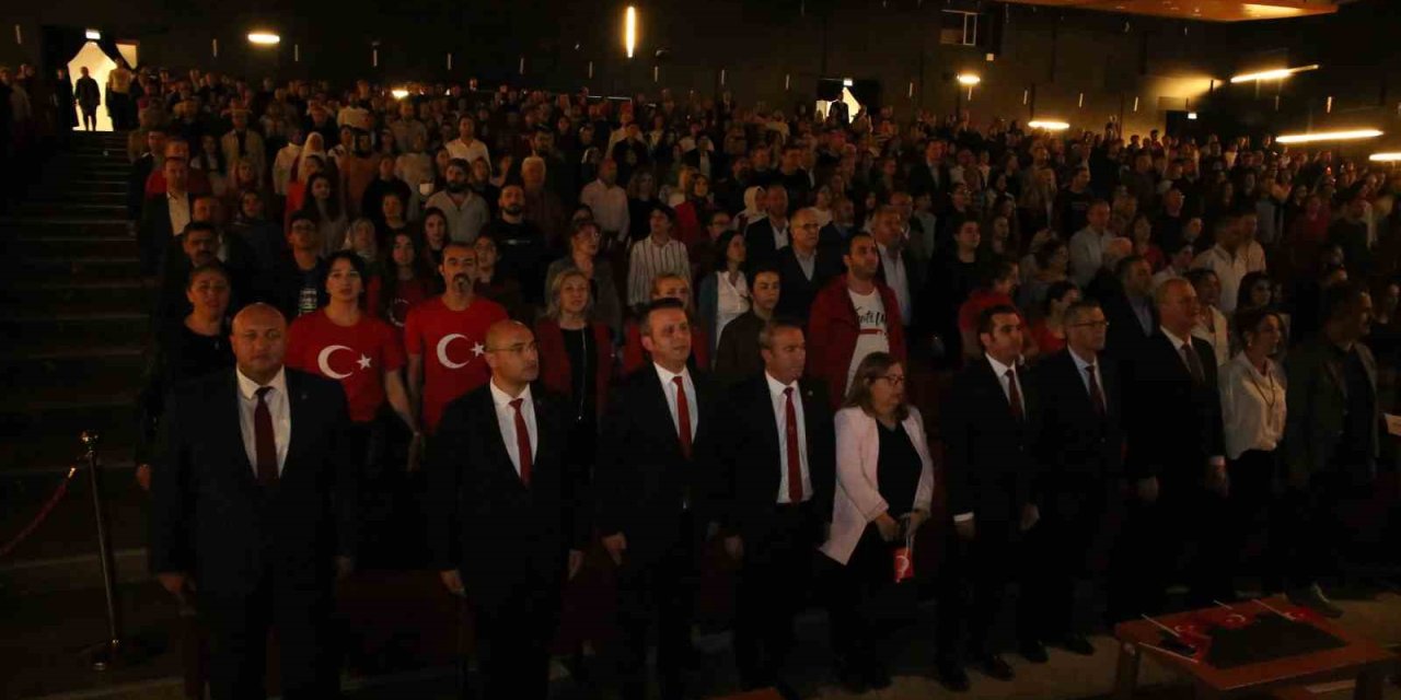 Kayseri'de öğrencilerin "Cumhuriyet" coşkusu