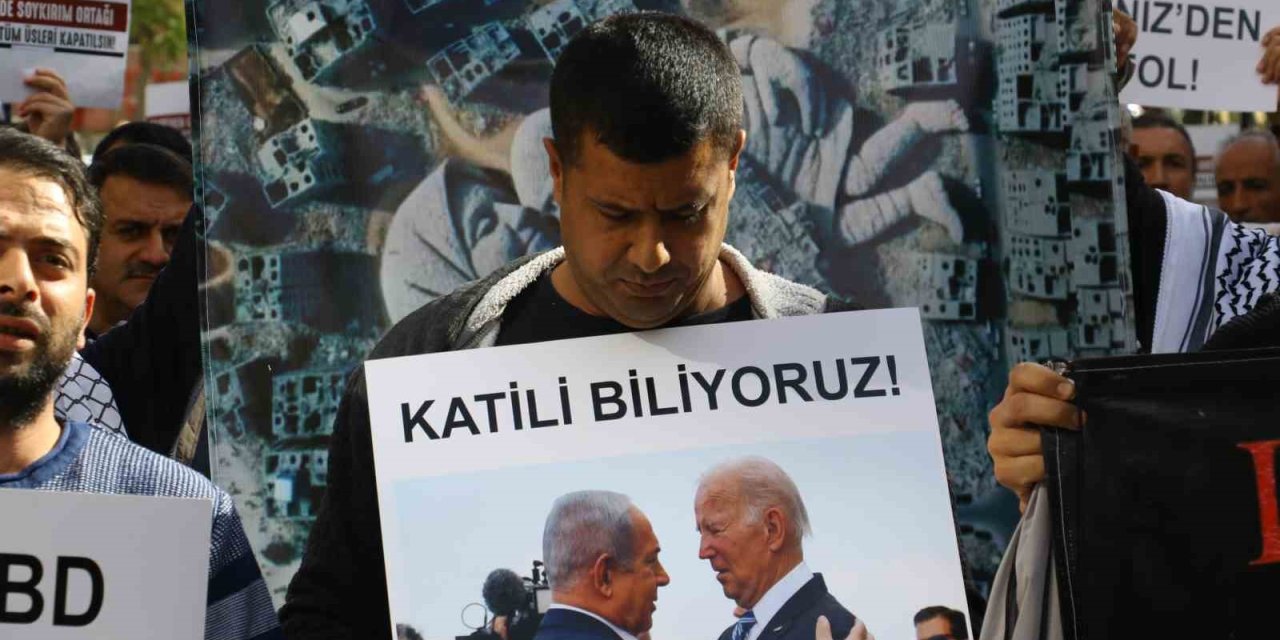 ABD, Ankara Büyükelçiliği önünde protesto edildi