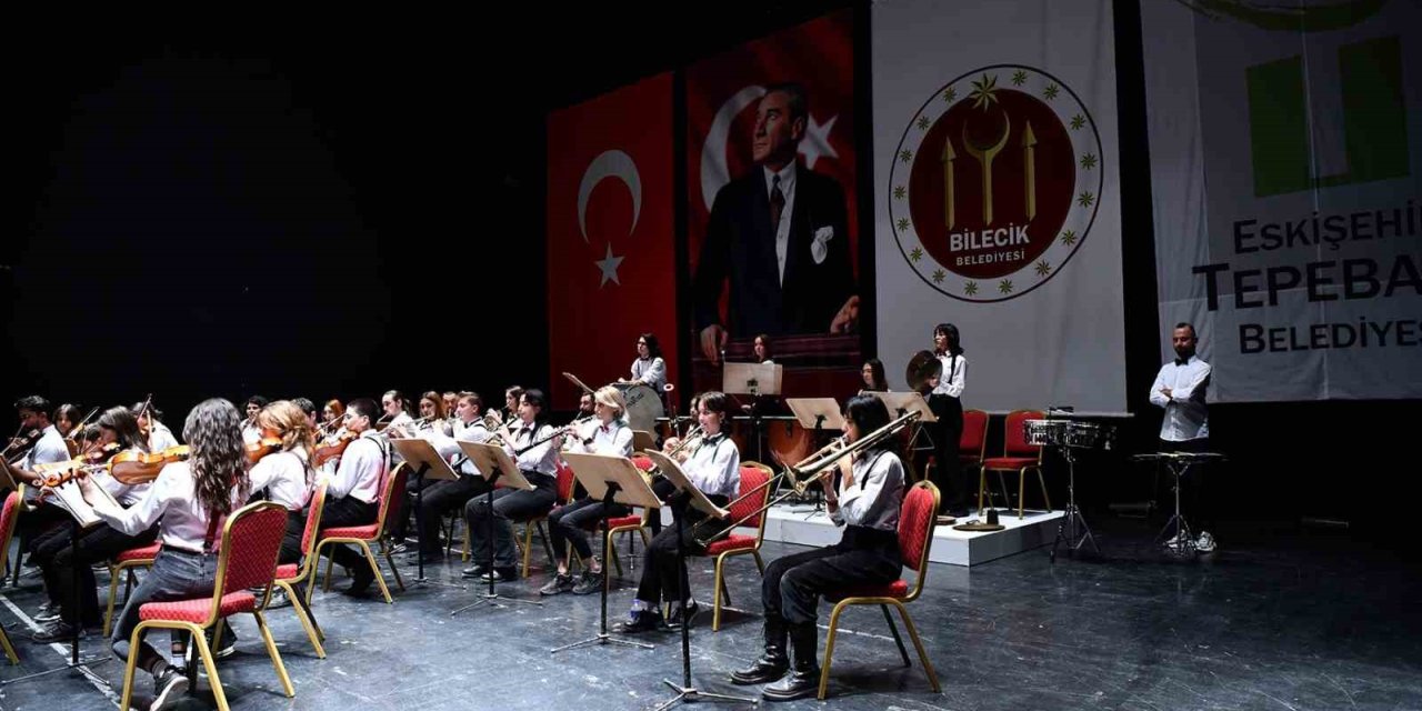 Muhteşem çocuklardan muhteşem Cumhuriyet konseri