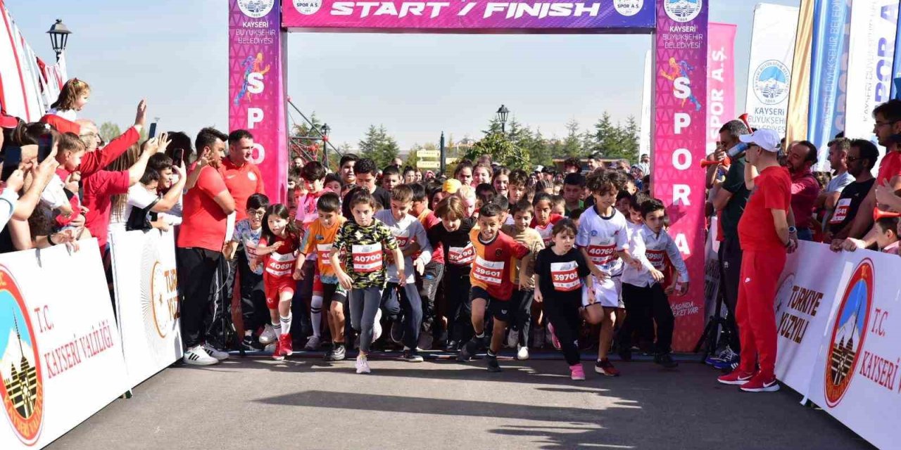 Spor A.Ş.’den 1000 kişilik cumhuriyet koşusu