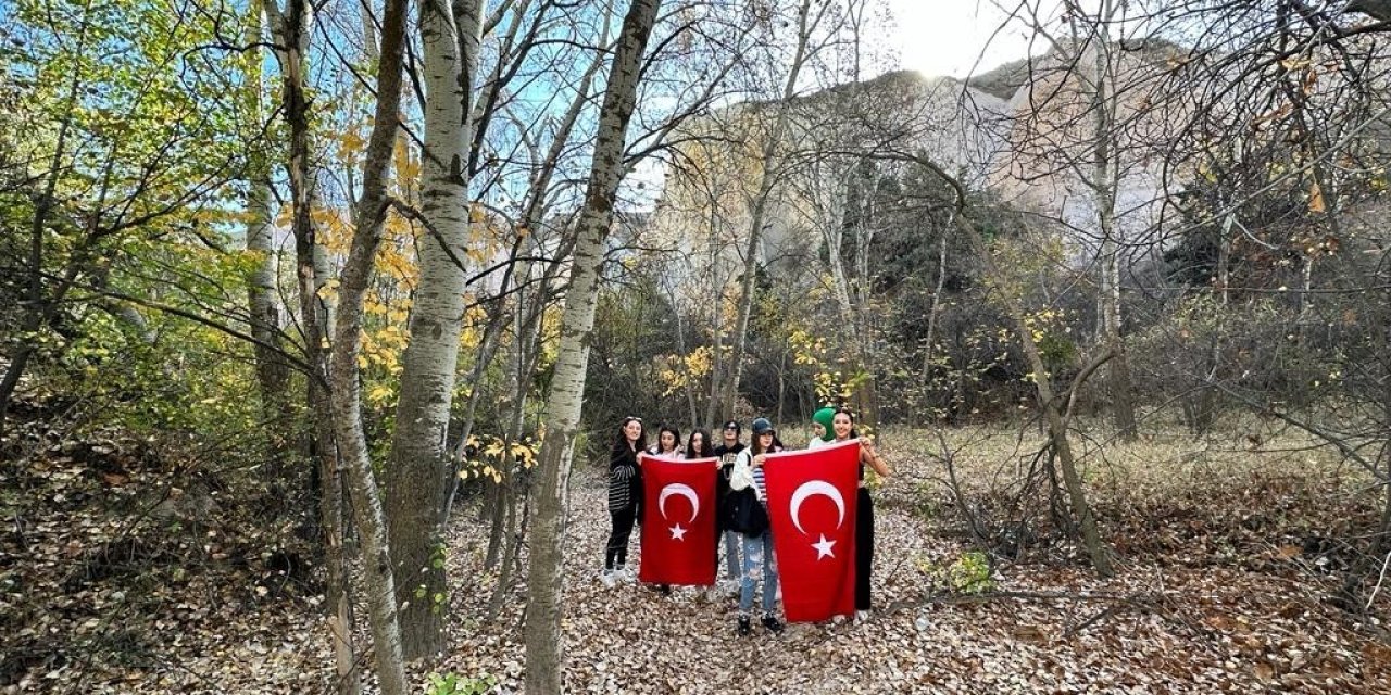 Nevşehir'de Cumhuriyet için yürüdüler