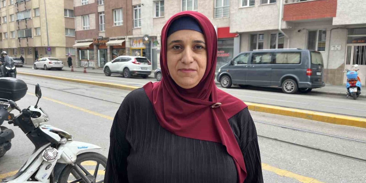 50 yaşında sosyal medya ile hayvanlara yardım eli uzatıyor