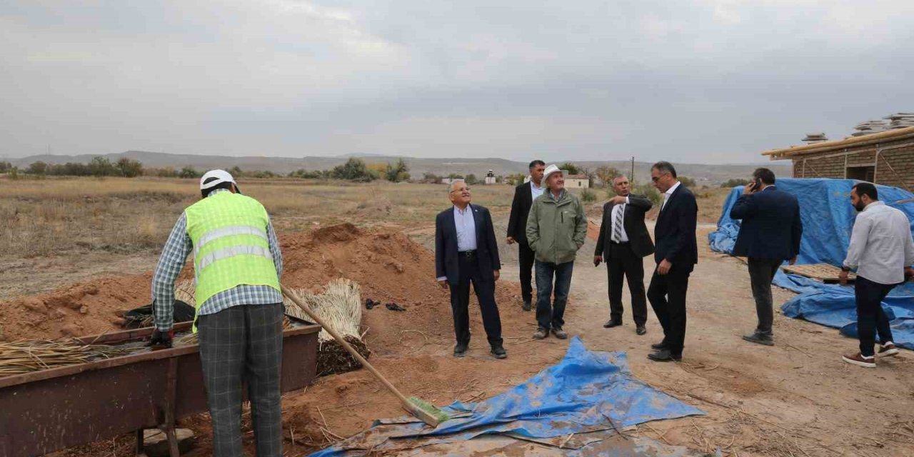 Başkan Büyükkılıç, tarihten bir sahne olacak 14 Ev ve Asurlu Tüccarlar Mahallesi projesini inceledi