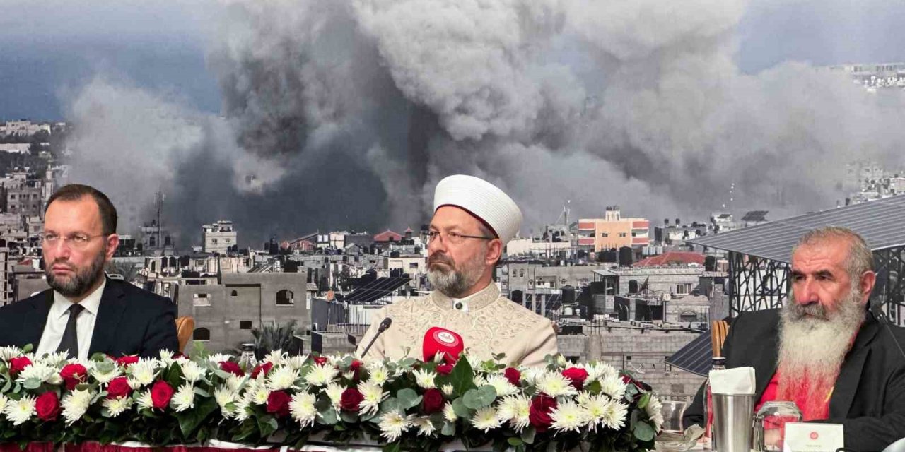 Diyanet İşleri Başkanı Erbaş gayrimüslim dini cemaat ve vakıf temsilcileriyle bir araya geldi