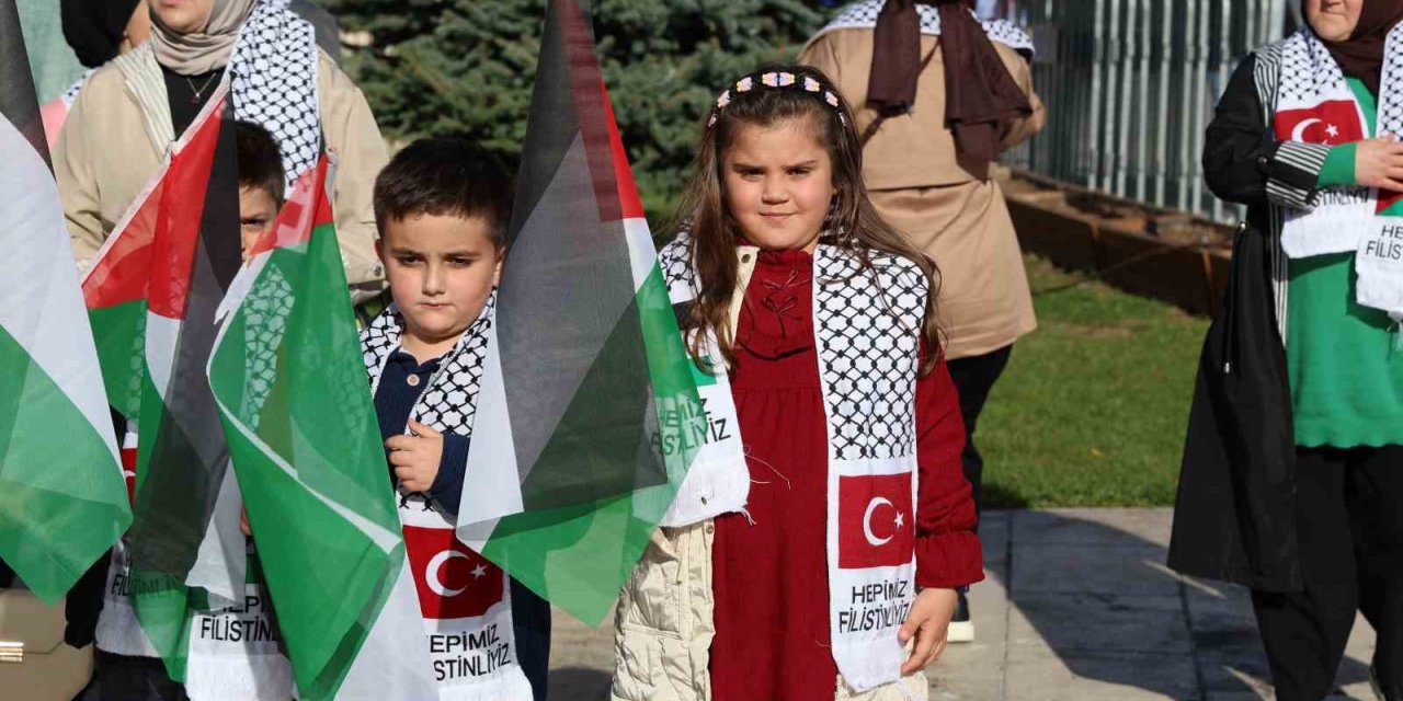 Sivas'ta gençlerden Gazze’ye destek