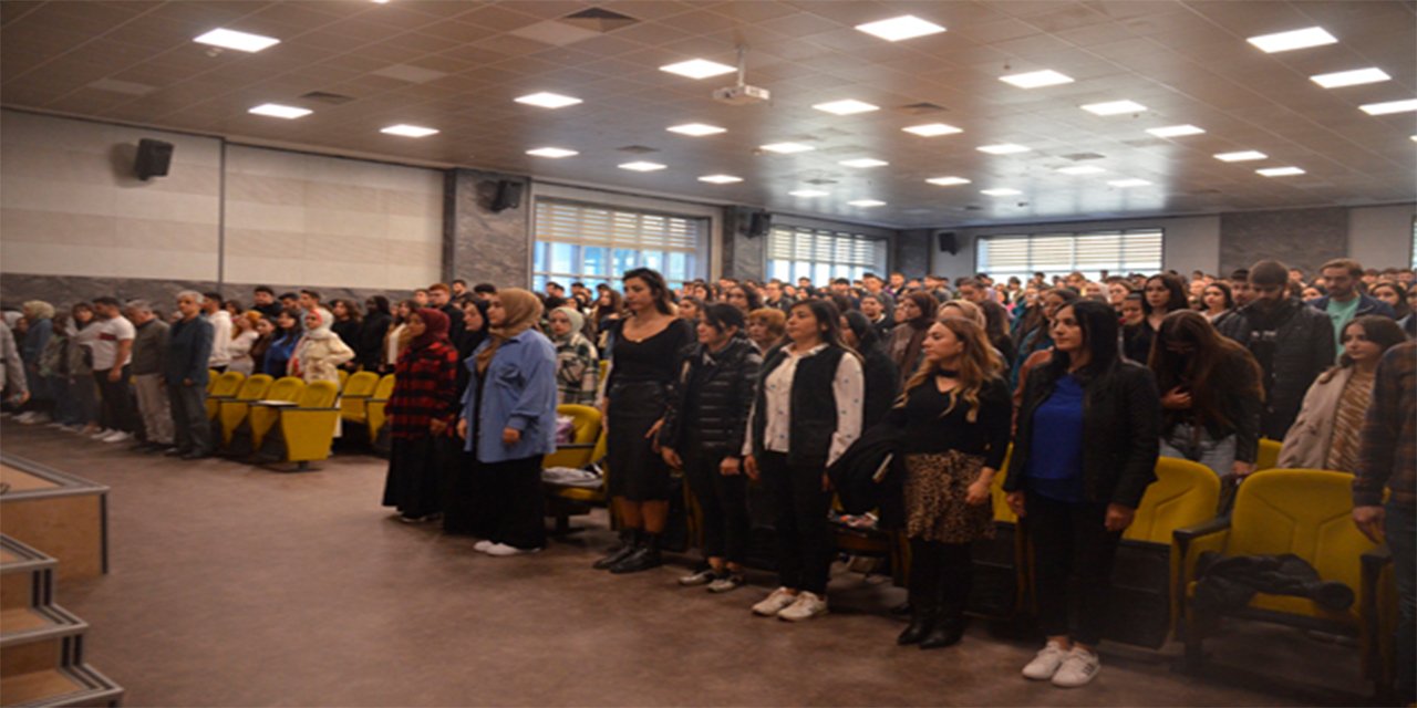 Kırıkkale Üniversitesi'nde "Düşünce Eğitimi" verildi