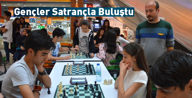 Gençler Satrançla Buluştu