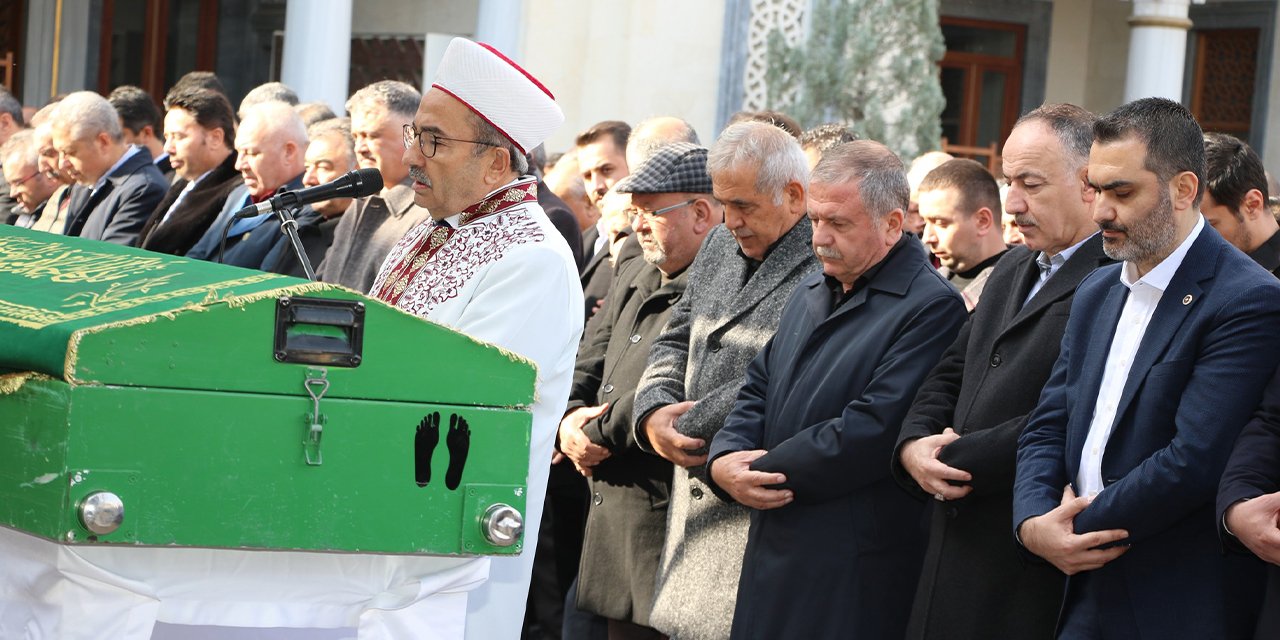 Belediye Meclis Üyesi Çağatay Kılıç toprağa verildi