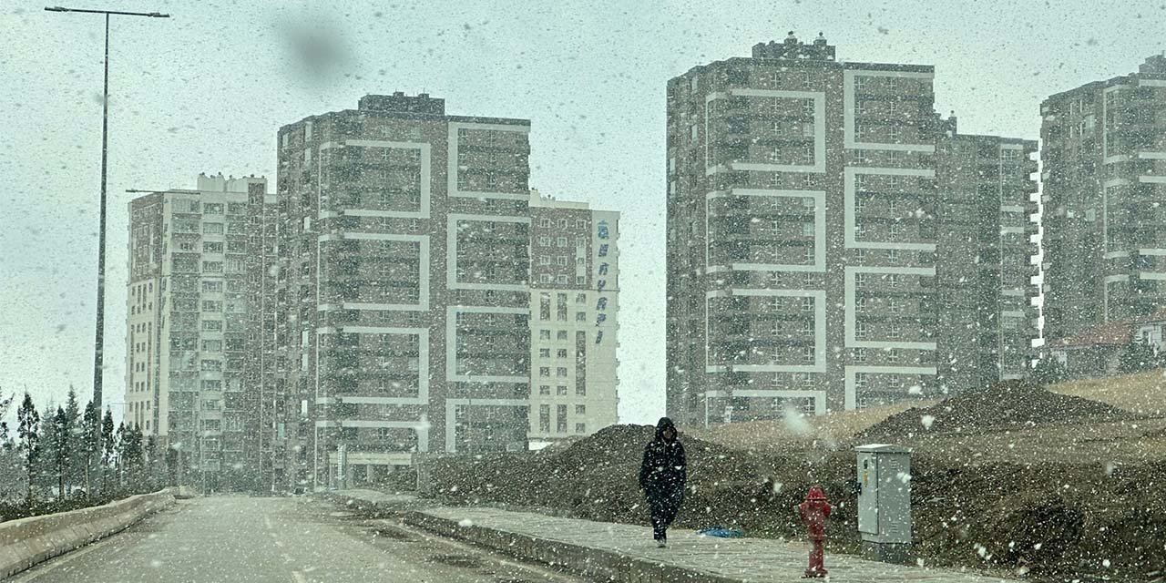 Yahşihan’da kar yağışı başladı