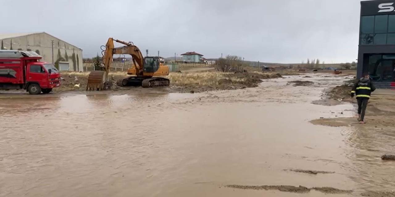 Kırıkkale’de rüzgarın hızı 125 km’yi buldu!