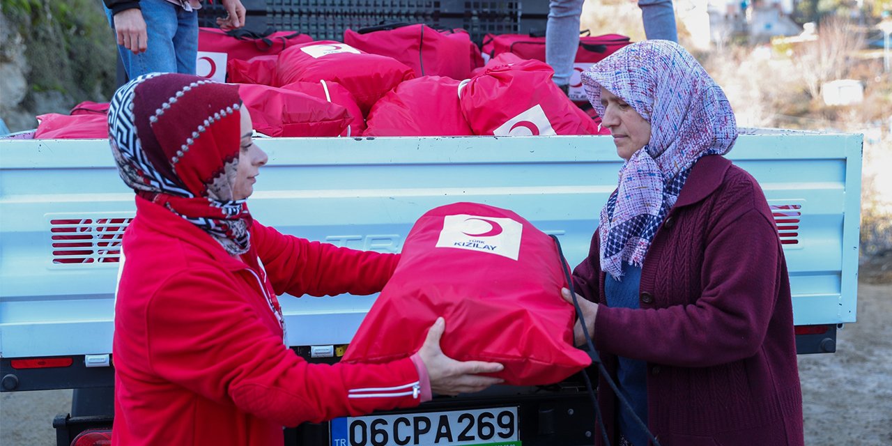 Kızılay, depremzedelere kış yardımlarını başlattı