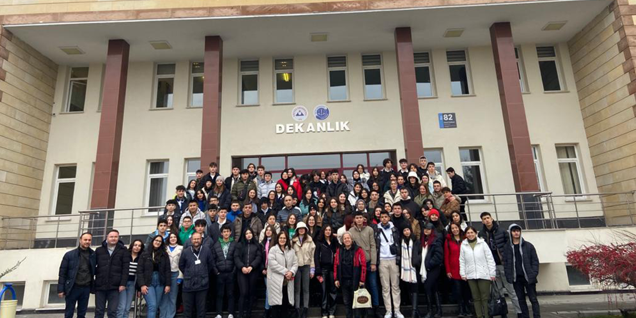 Lise öğrencileri Erciyes Üniversitesini gezdi