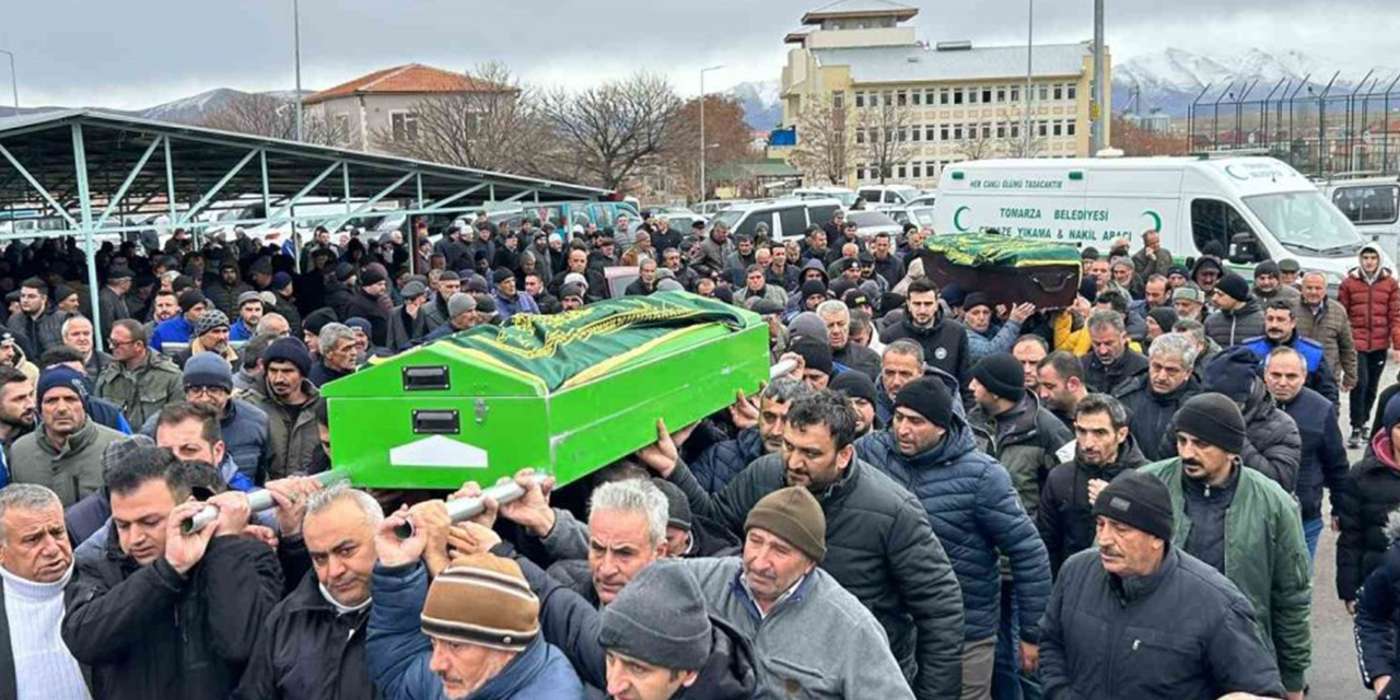 Sobadan sızan gazdan hayatını kaybeden baba ve oğlu toprağa verildi