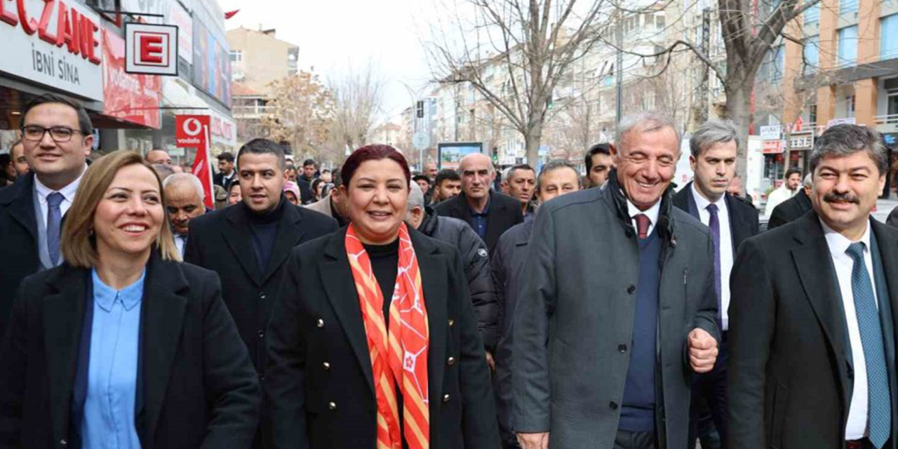 AK Parti Kırşehir Belediye Başkan Adayı Arslan, dualarla karşılandı