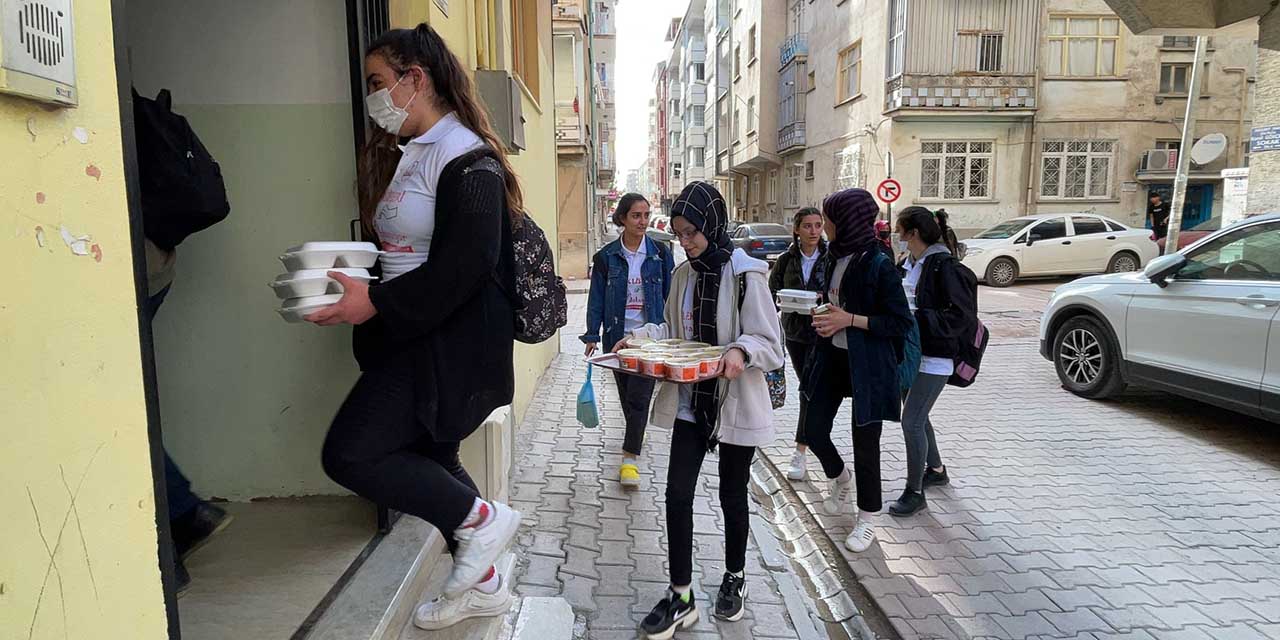 Okullarda Sosyal Sorumluluk Kulübü kurulacak