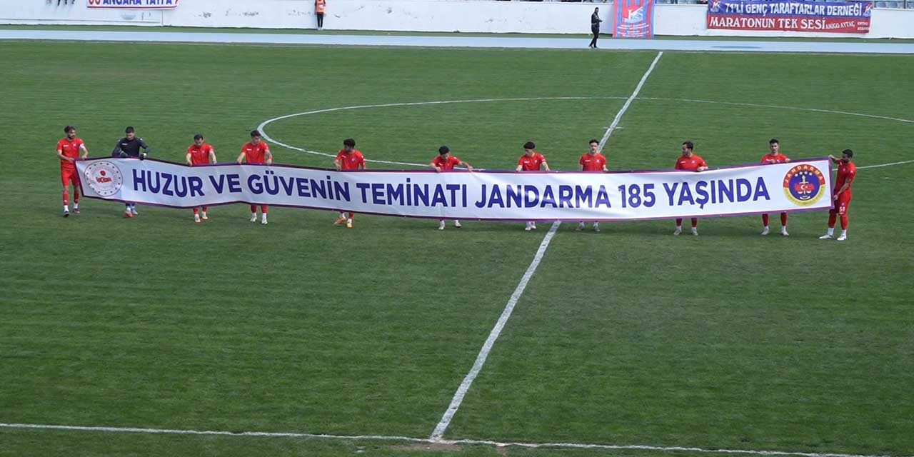 Futbolculardan Jandarma Teşkilatına anlamlı pankart