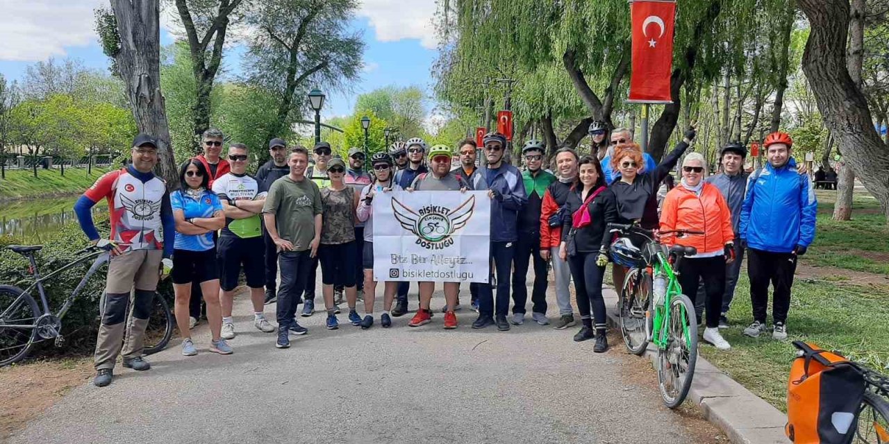 25 kişi bisiklete özendirmek için planladı