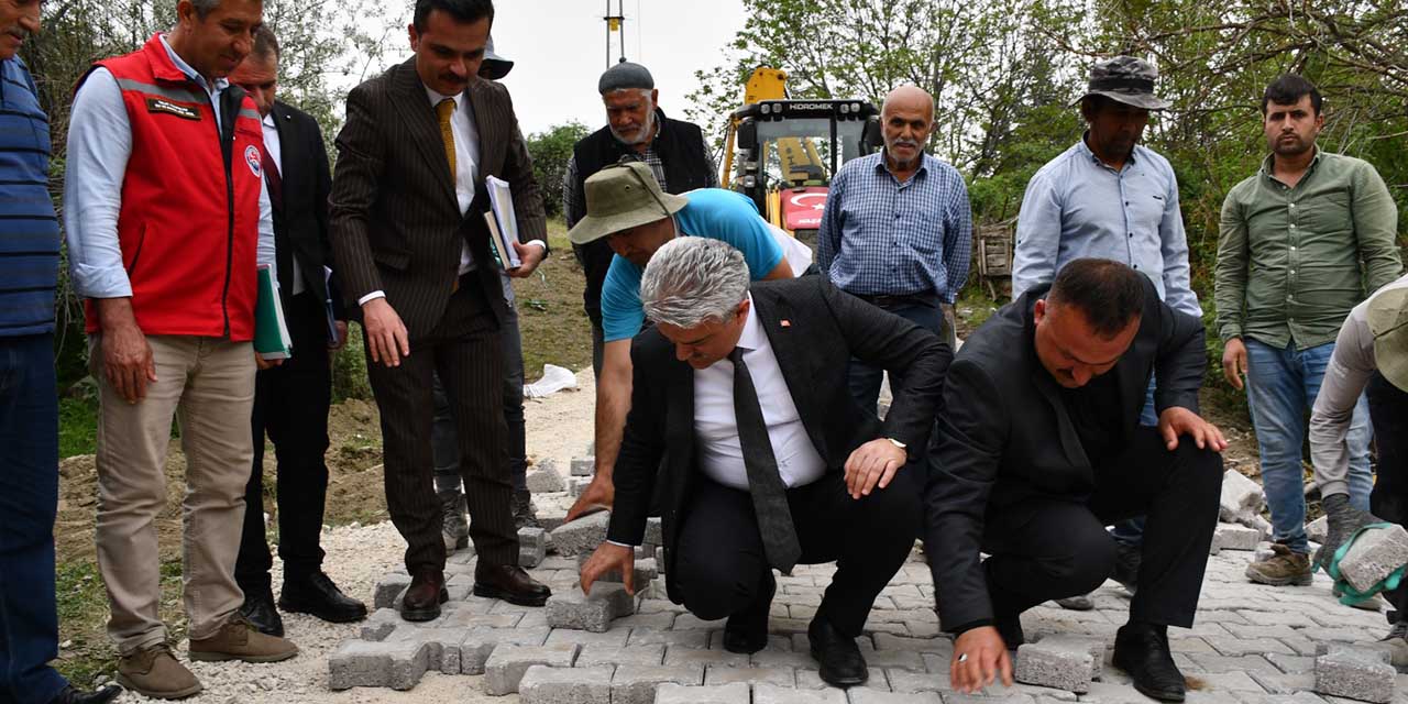 Keçili köyüne kilit parke yapılıyor