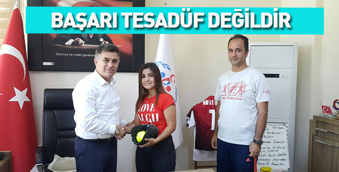Başarı tesadüf değildir