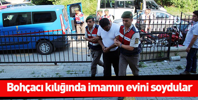 Bohçacı kılığında imamın evini soydular
