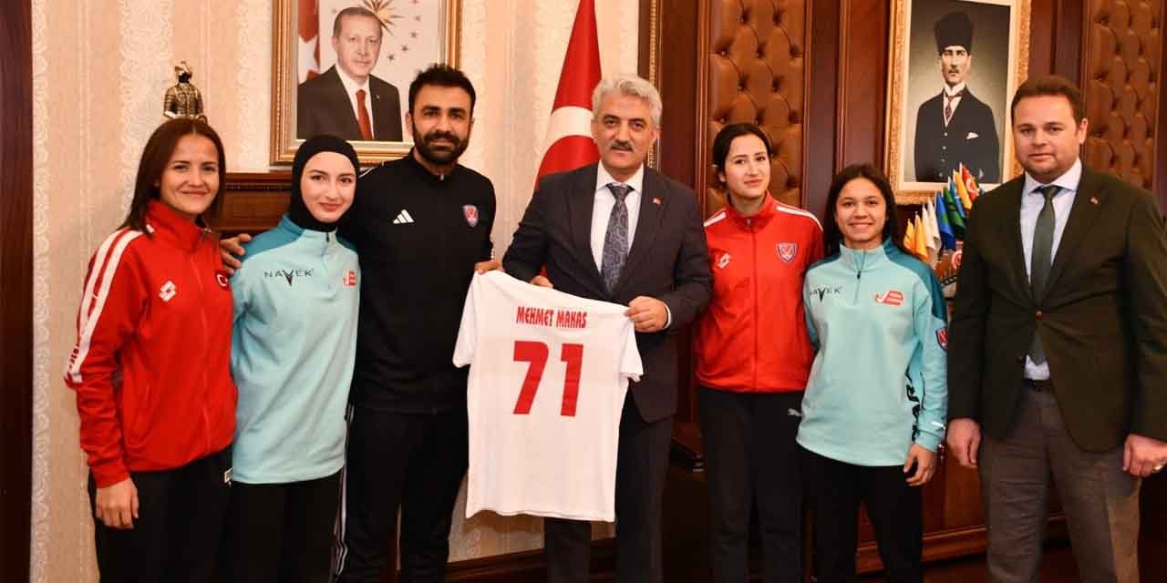 Sporculardan Makas’a ziyaret