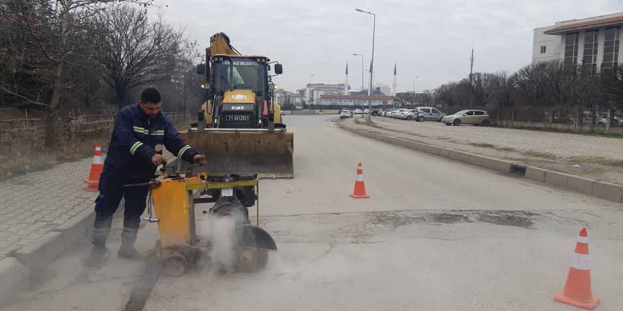 Belediye ekipleri altyapıyı güçlendiriyor