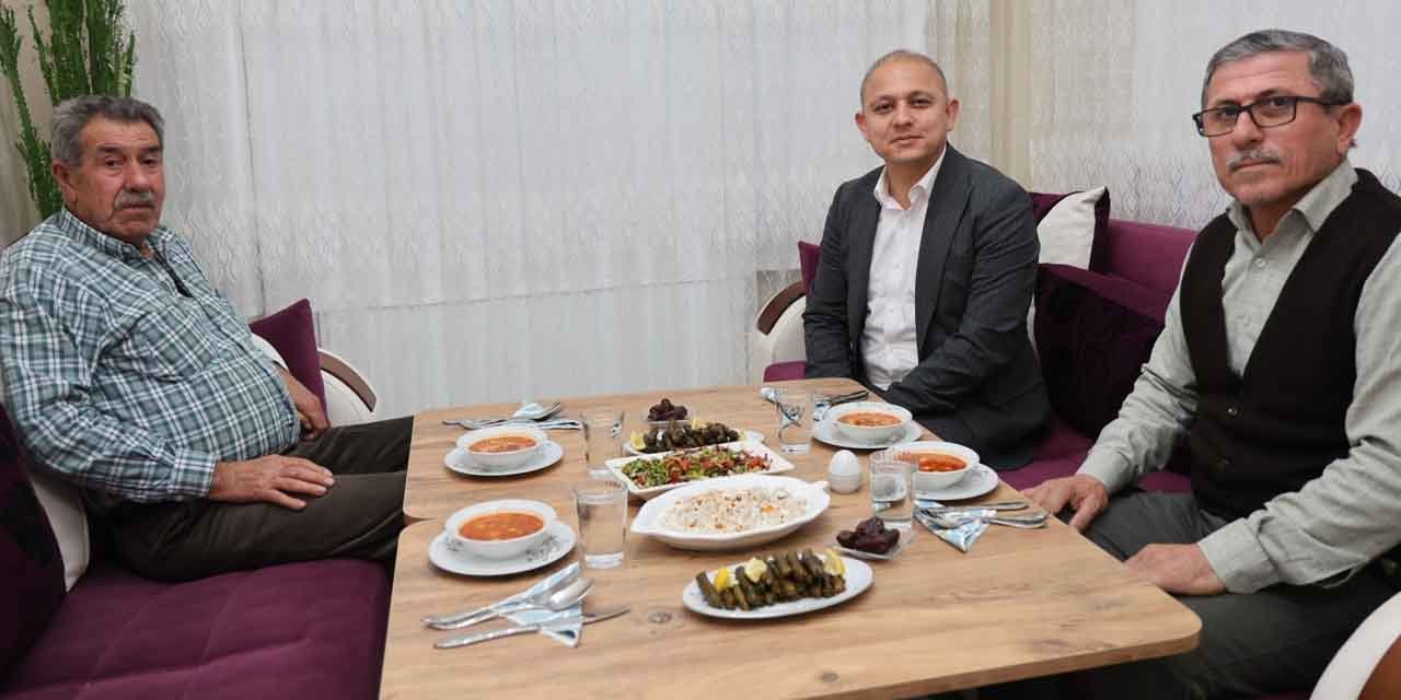 Önal, şehit ailesi sofrasına konuk oldu