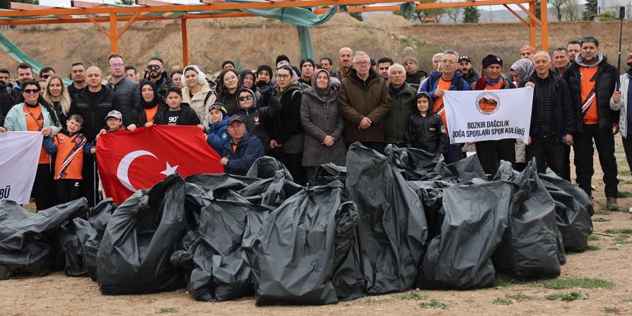Millet Bahçesi’nde örnek temizlik seferberliği