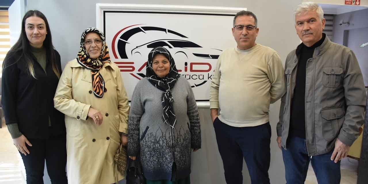 Direksiyon başında hayallerine koştular