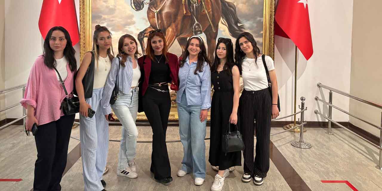Gençler sınav öncesi moral depoladı