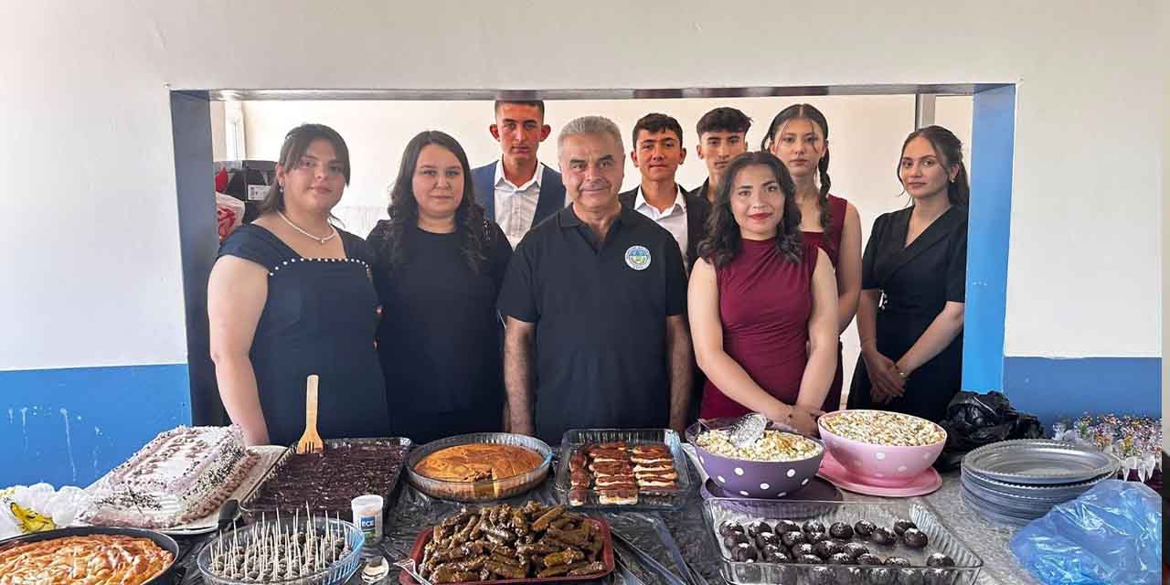 Liselilerden pastalı börekli mezuniyet