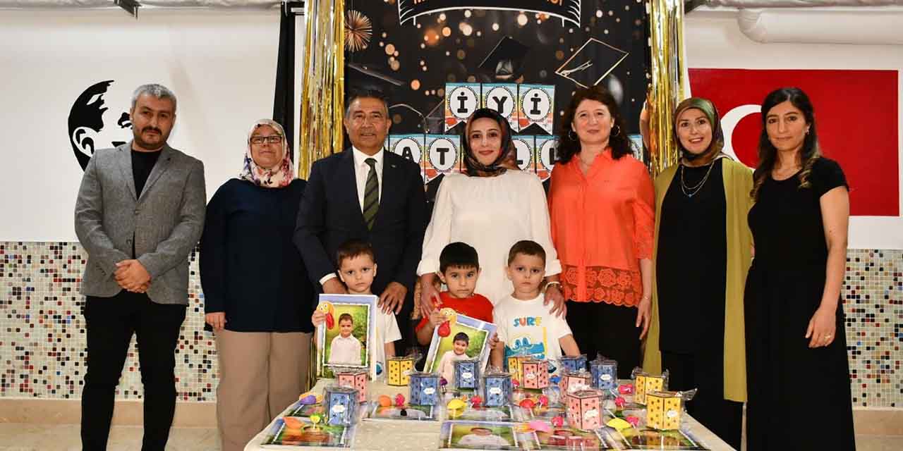 Miniklerin karne sevinci yüzlerinden okundu