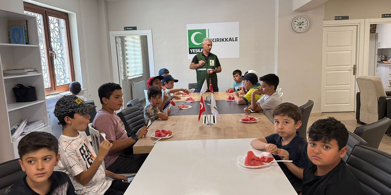 Yeşilay’dan geçlere bağımlılık eğitimi
