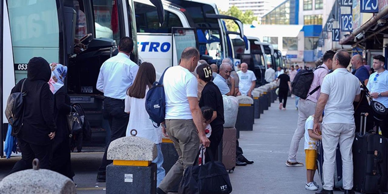 10 milyon 750 bin kişi seyahate çıktı
