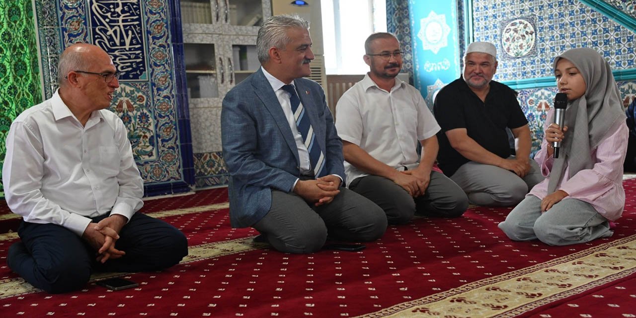 Vali Makas, Atatepe Camii Kur’an Kursu öğrencileriyle buluştu