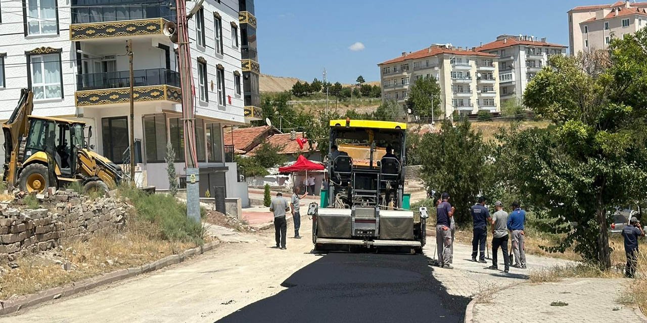Mahalleler sıcak asfalta kavuşuyor