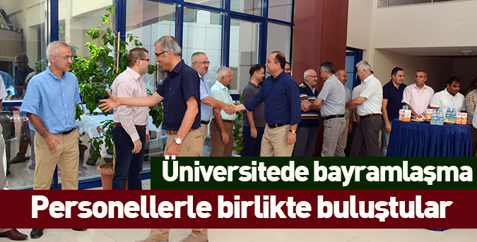 Üniversitede bayramlaşma