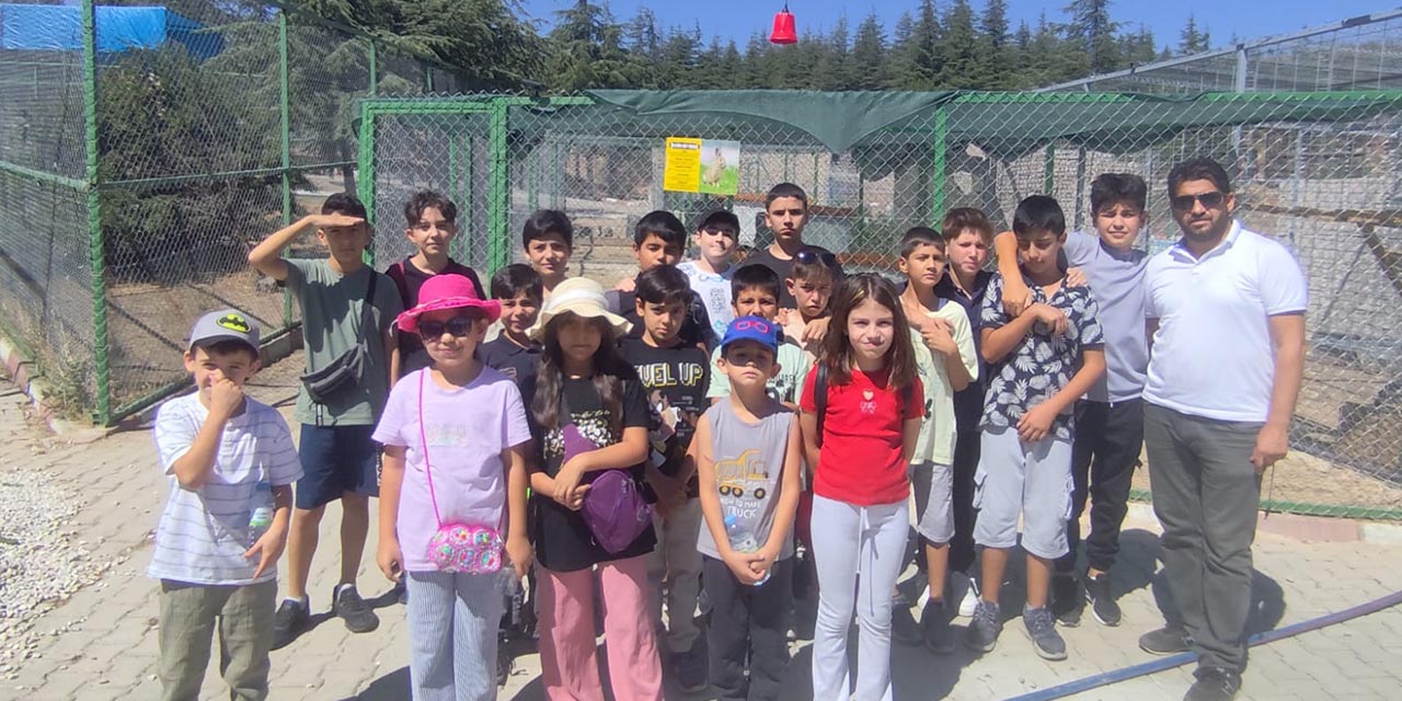 Yaz Kur’an Kursu öğrencilerinden hayvanat bahçesi gezisi
