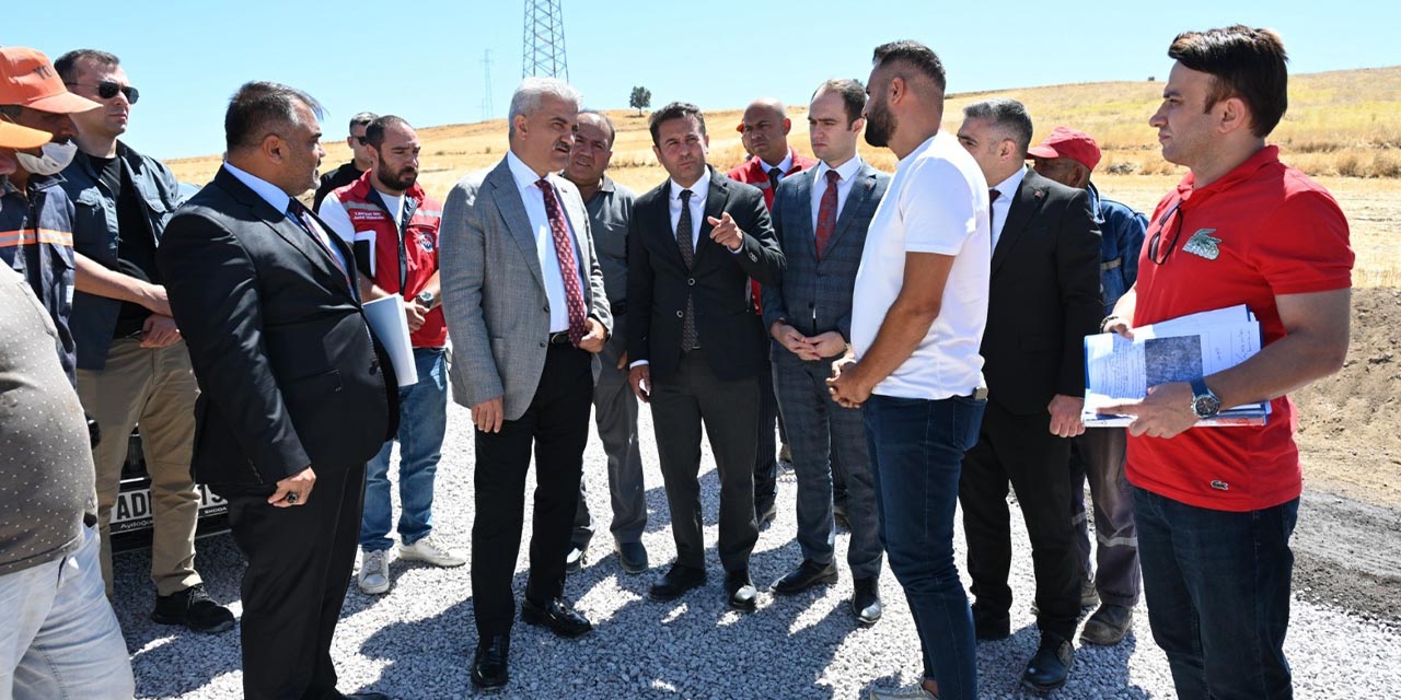 Dikmen Köyü’nün yol çalışmaları sürüyor