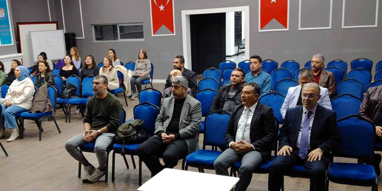 Öğretmenler korosu 24 Kasım için hazırlıklarını sürdürüyor