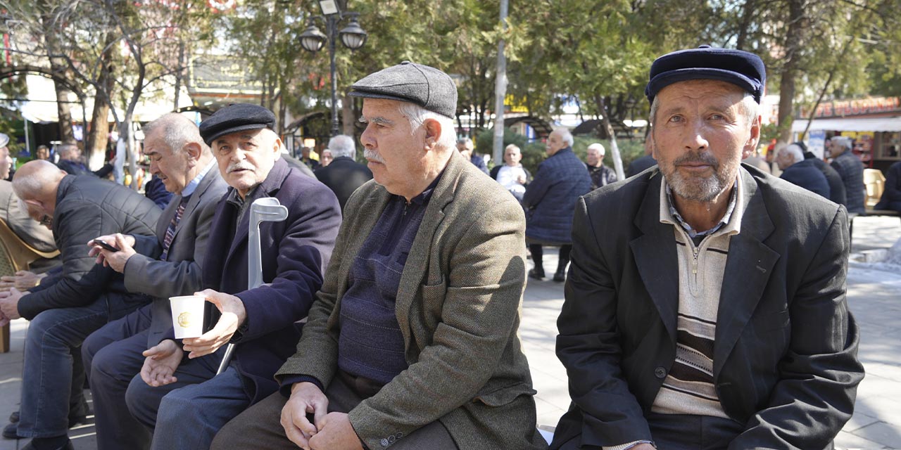 Emekli maaş zamları belli oldu!