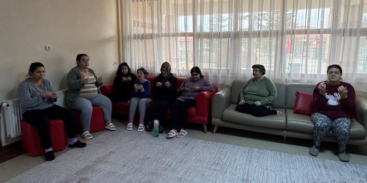 Engelsiz Yaşam Merkezi’nde Miraç Kandili kutlandı